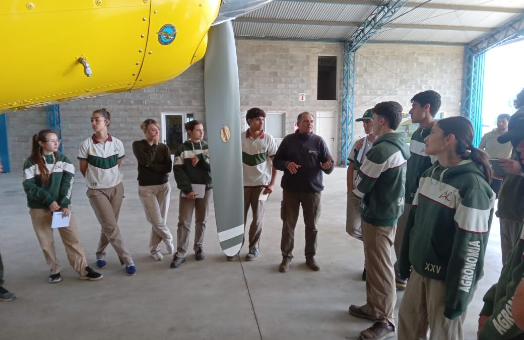 Charla Técnica 6º Año